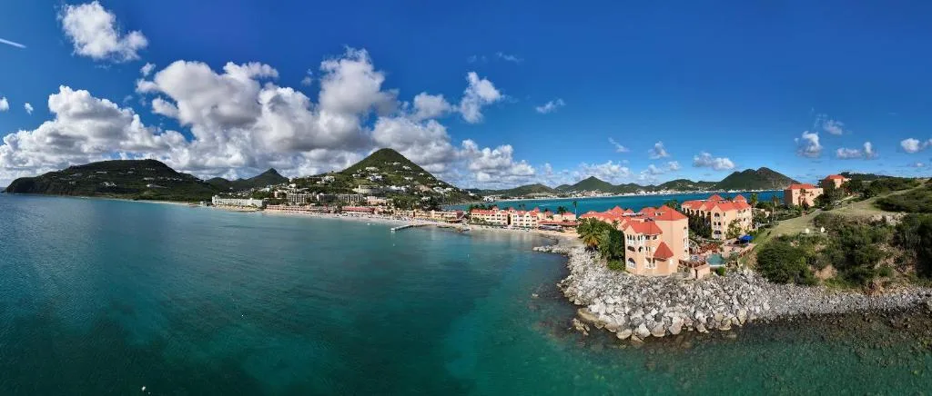 Divi Little Bay Beach Resort: another view