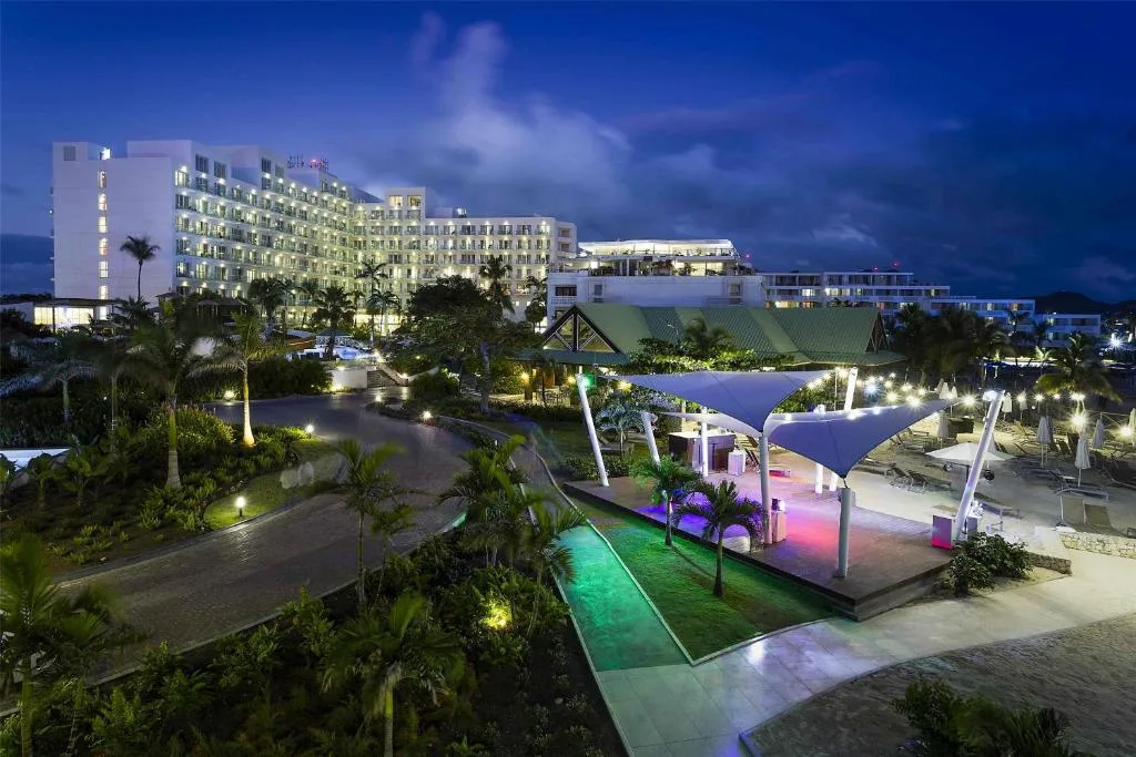 Sonesta Maho Beach Resort, Casino & Spa: another view