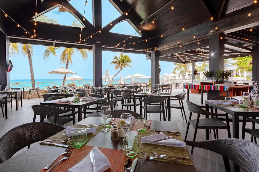 Sonesta Maho Beach Resort, Casino & Spa: another view